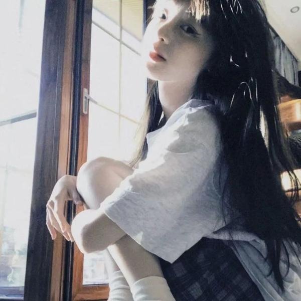 女魔终结者封面